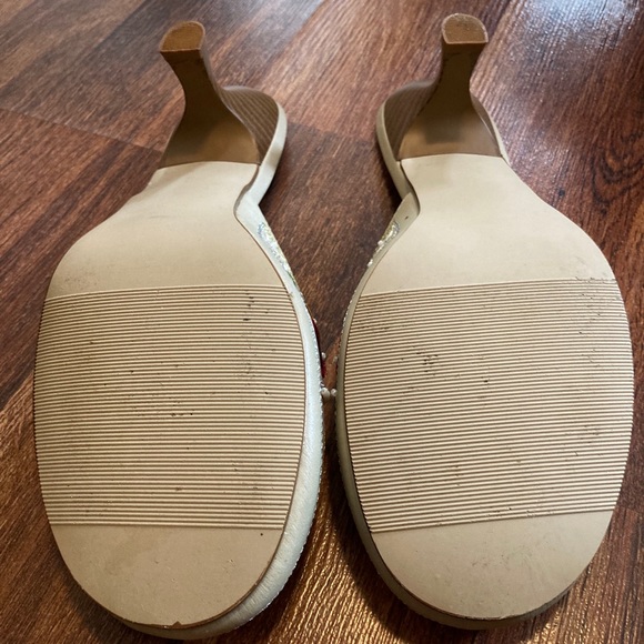 Shoes - Picture 6 of 7